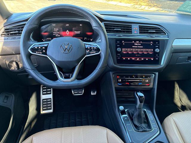 Used 2024 Volkswagen Tiguan SE R-Line FWD image 19