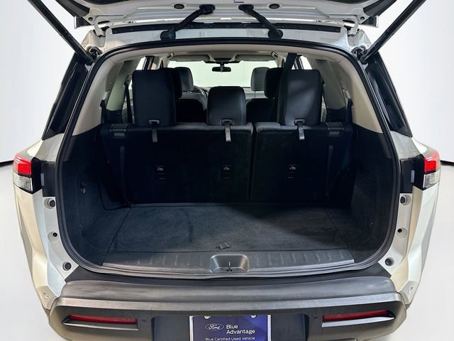 Used 2022 Nissan Pathfinder SV w/ SV Premium Package image 26