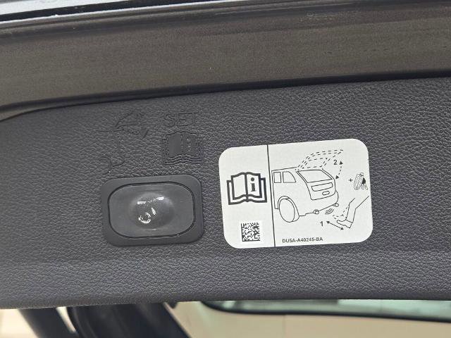 Certified 2017 Ford Escape Titanium image 18