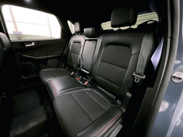 Certified 2023 Ford Escape ST-Line Elite AWD/4WD image 25