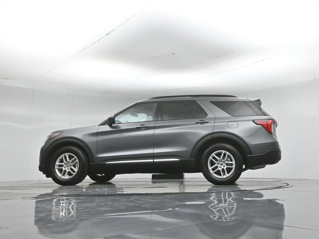 Certified 2025 Ford Explorer Active RWD image 56