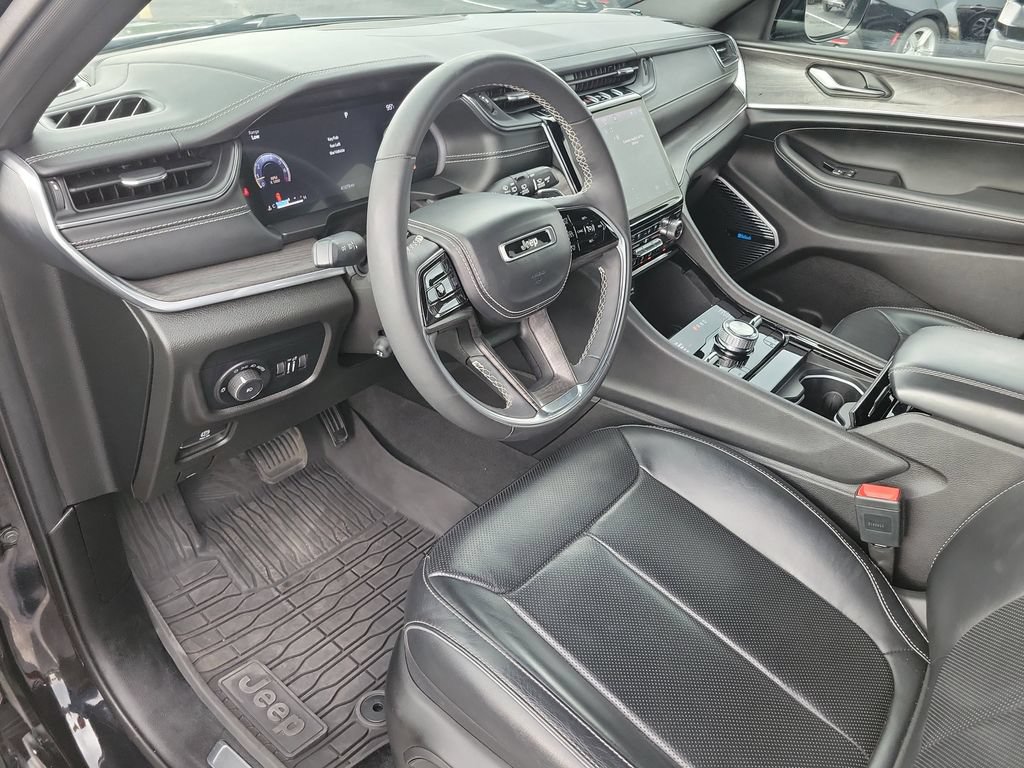 Used 2023 Jeep Grand Cherokee L Overland AWD/4WD image 20
