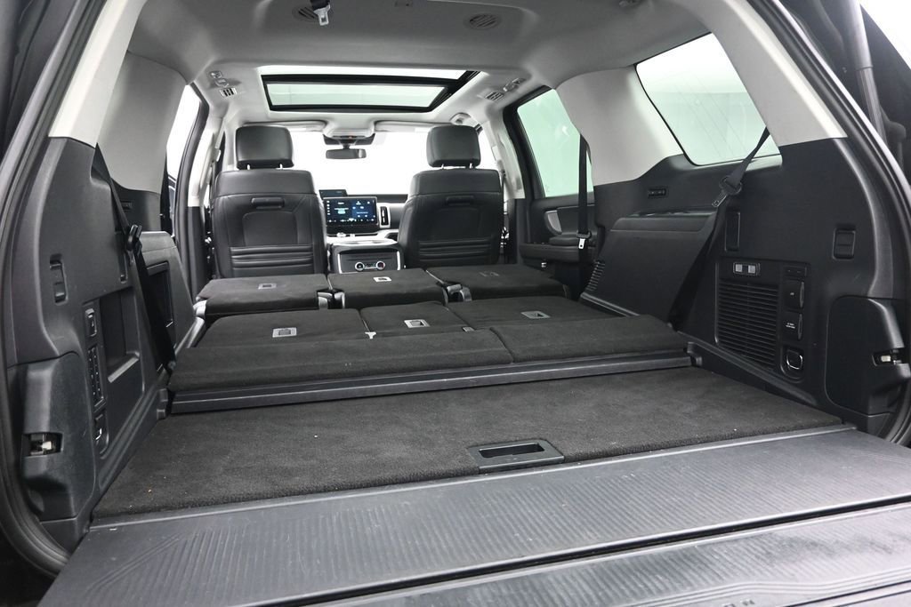 Certified 2025 Ford Expedition Active AWD/4WD image 26