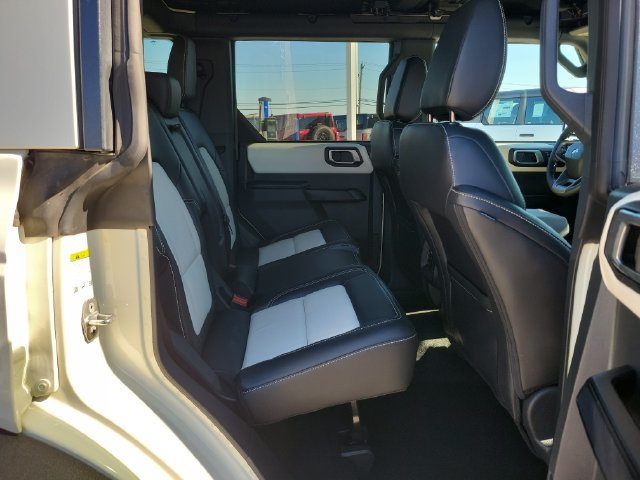 Certified 2026 Ford Bronco Outer Banks w/ Sasquatch Package AWD/4WD image 26