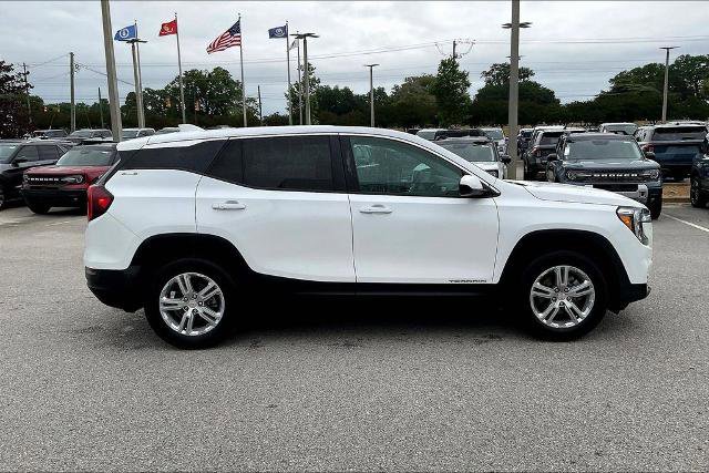 Used 2024 GMC Terrain SLE FWD image 7