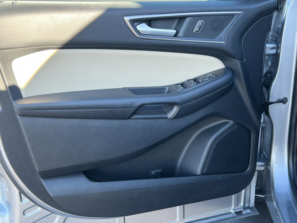 Certified 2022 Ford Edge SEL w/ Convenience Package image 22