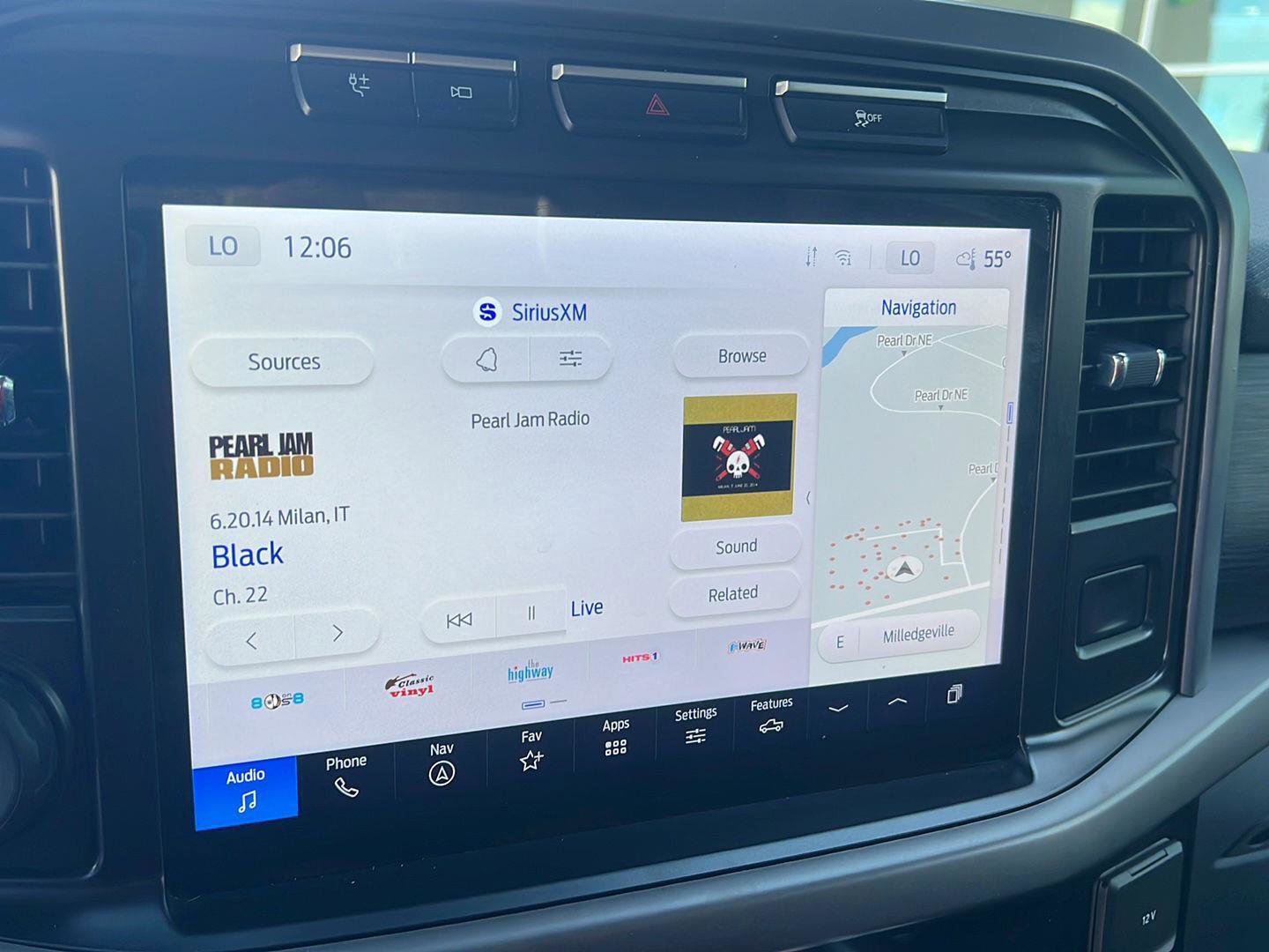 Certified 2024 Ford F150 XLT w/ Mobile Office Package image 24