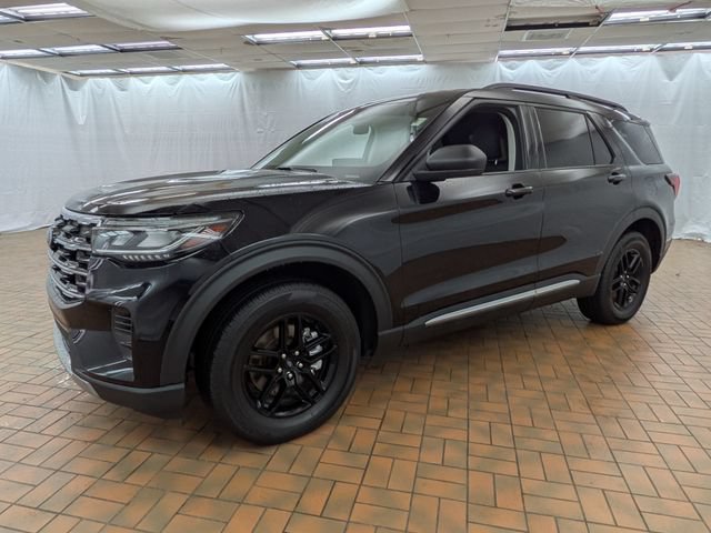 Certified 2025 Ford Explorer Active AWD/4WD image 3