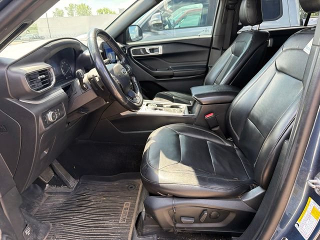 Certified 2020 Ford Explorer XLT w/ Equipment Group 202A AWD/4WD image 4