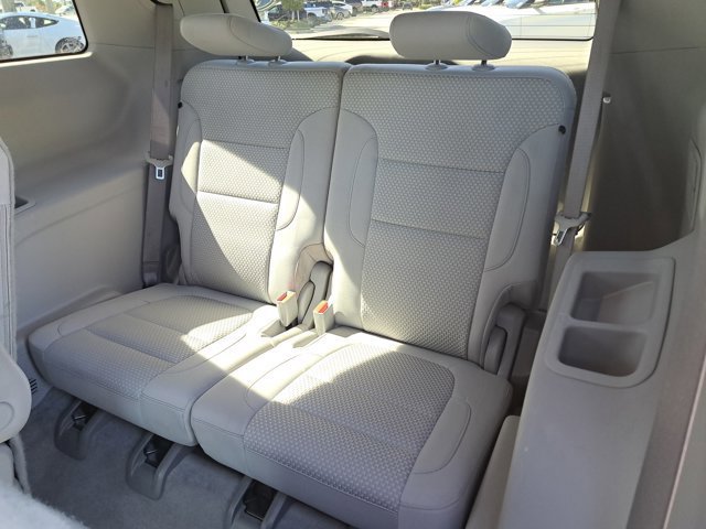 Used 2021 GMC Acadia SLE image 15