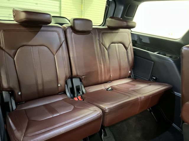 Certified 2022 Ford Expedition Limited AWD/4WD image 7