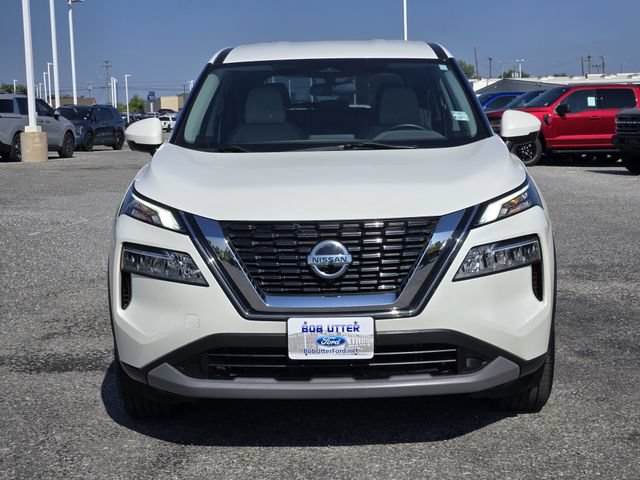 Used 2021 Nissan Rogue SV FWD image 2