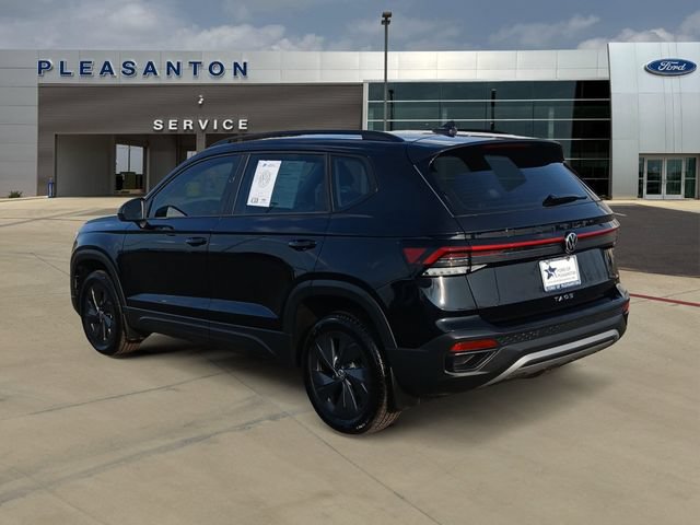 Used 2026 Volkswagen Taos S FWD image 3