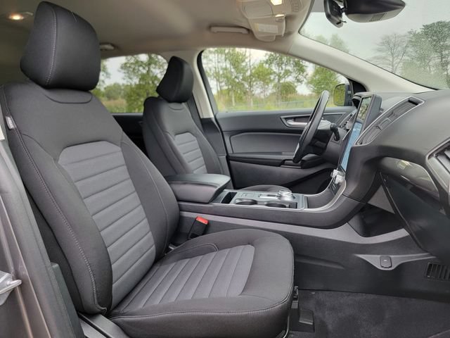 Certified 2024 Ford Edge SE w/ Black Appearance Package AWD/4WD image 24