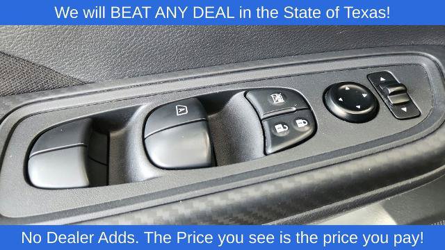 Used 2022 Nissan Versa SV FWD image 20