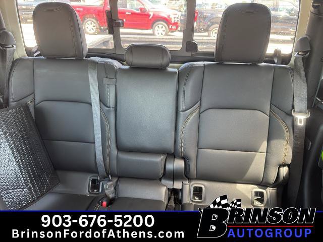 Used 2025 Jeep Gladiator Sport AWD/4WD image 13