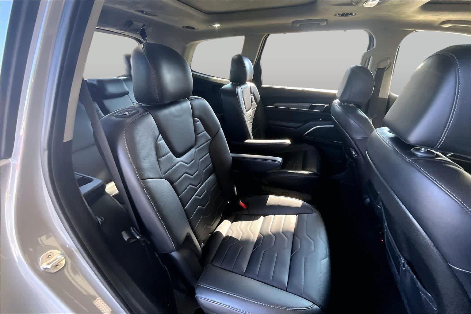 Used 2022 Kia Telluride SX w/ SX Prestige Package AWD/4WD image 20