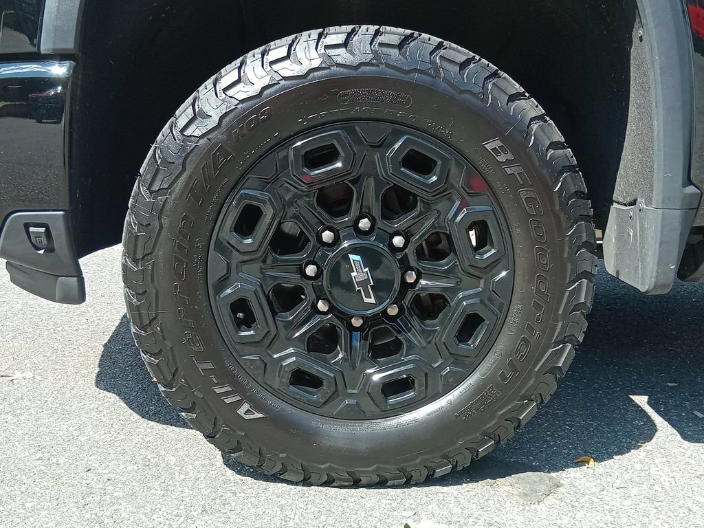 Used 2024 Chevrolet Silverado 2500 High Country w/ Midnight Edition AWD/4WD image 13