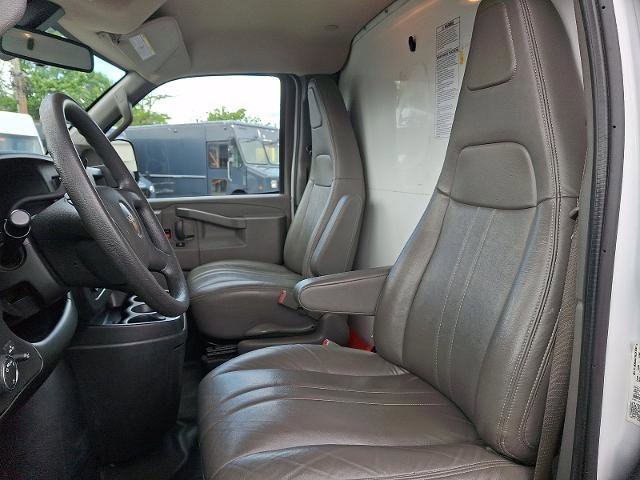 Used 2021 GMC Savana 3500 w/ Power Convenience Package RWD image 12