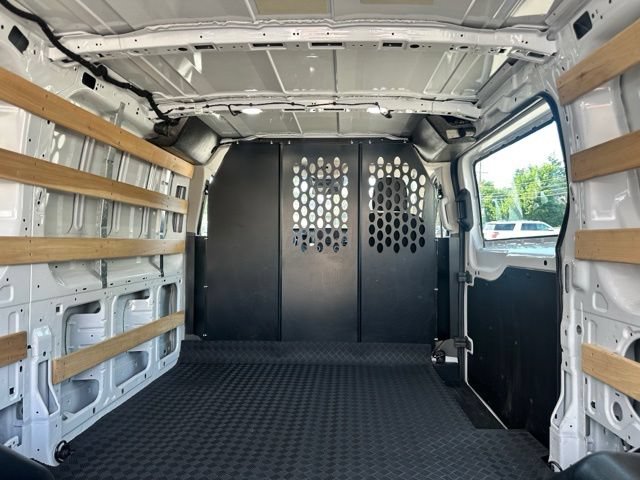 Certified 2025 Ford Transit 250 Low Roof w/ Exterior Upgrade Package RWD image 13