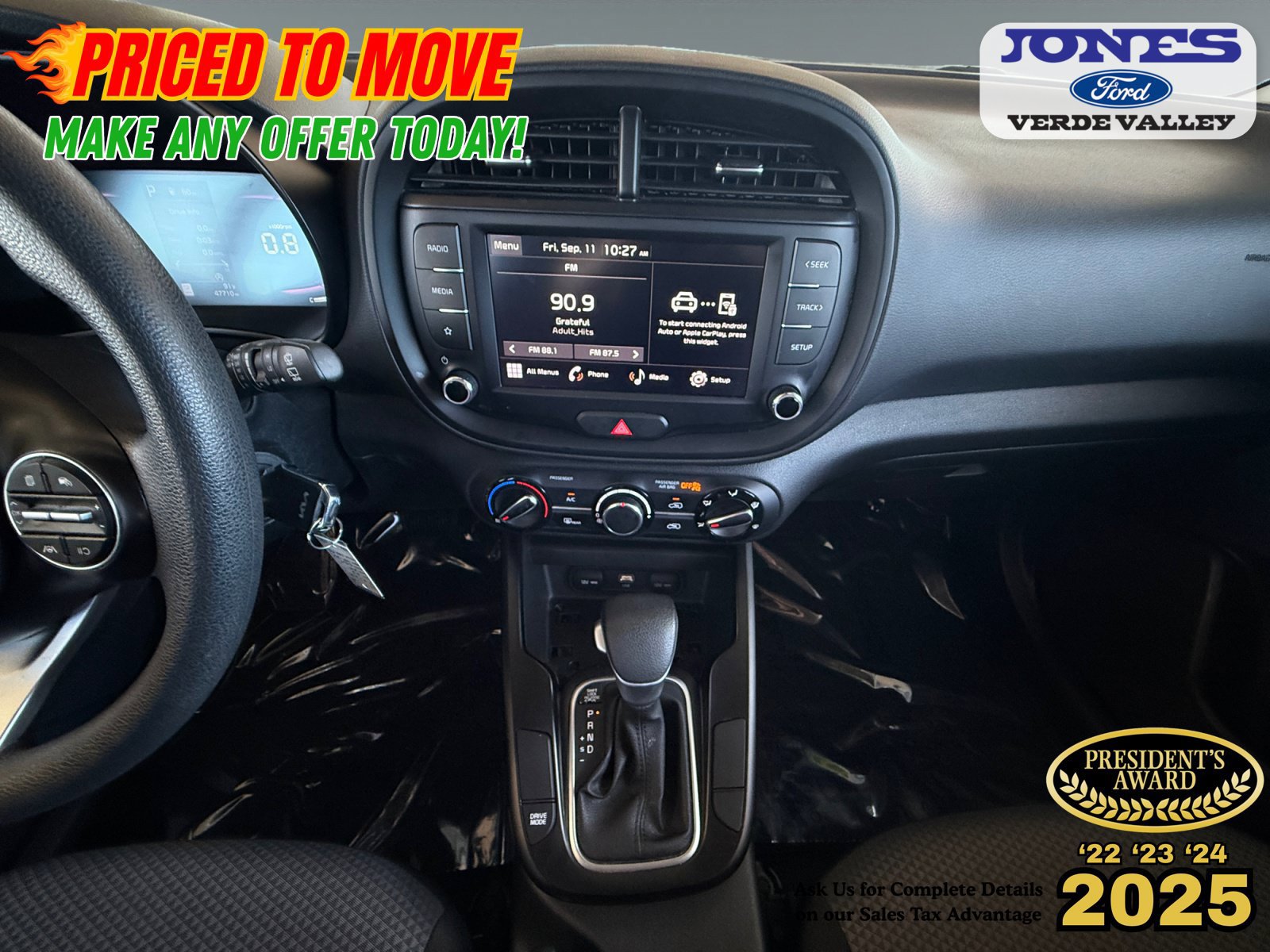Used 2025 Kia Soul LX w/ LX Technology Package FWD image 15