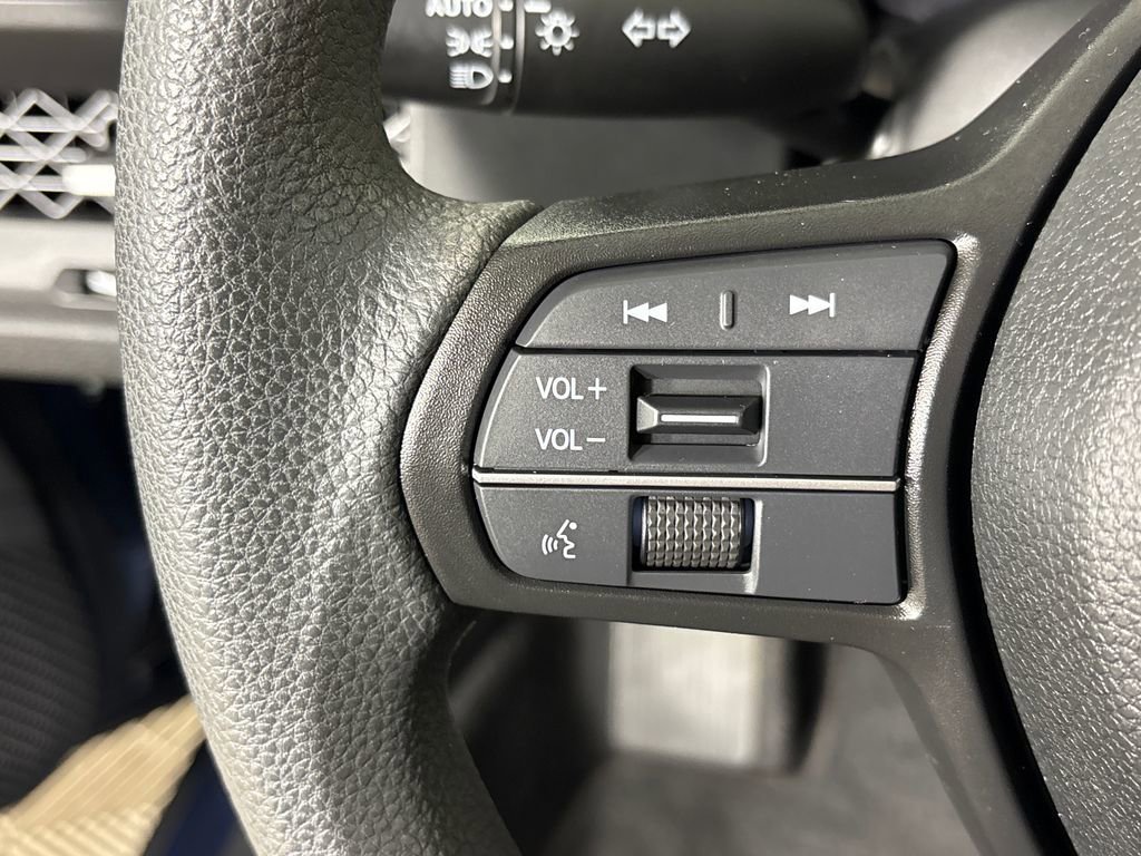 Used 2023 Honda Accord EX image 17