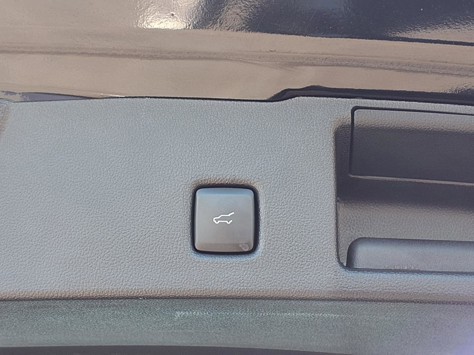 Certified 2024 Ford Escape ST-Line w/ Tech Pack #1 image 24