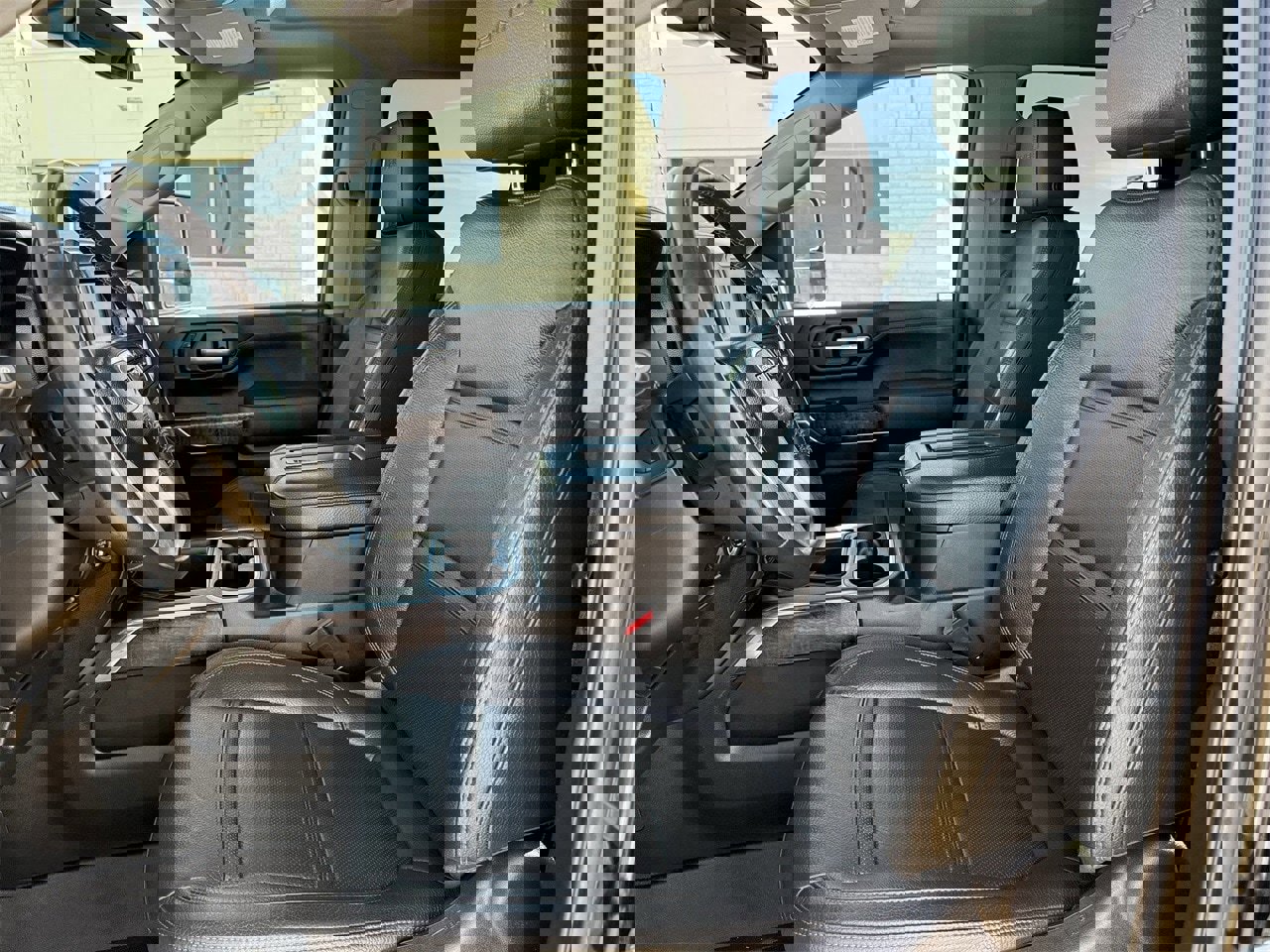 Used 2022 GMC Sierra 2500 Denali image 25