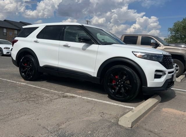 Certified 2022 Ford Explorer ST w/ Equipment Group 401A AWD/4WD image 2