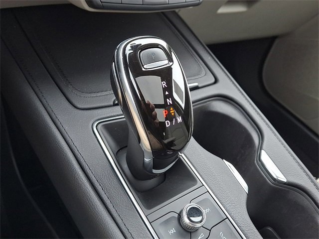 Used 2020 Cadillac XT4 Luxury w/ Cold Weather Package image 15