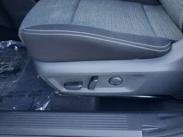 Used 2021 Nissan Rogue SV image 14