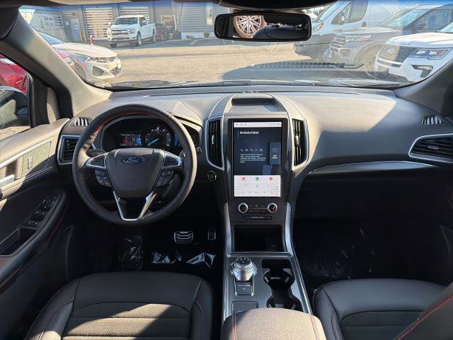 Certified 2022 Ford Edge ST-Line w/ Class II Trailer Tow Package image 12