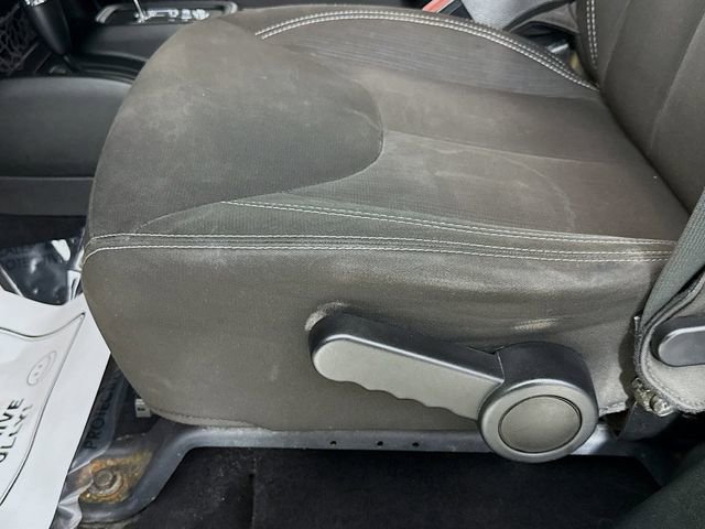 Used 2017 Jeep Wrangler Unlimited Sahara w/ Connectivity Group image 16