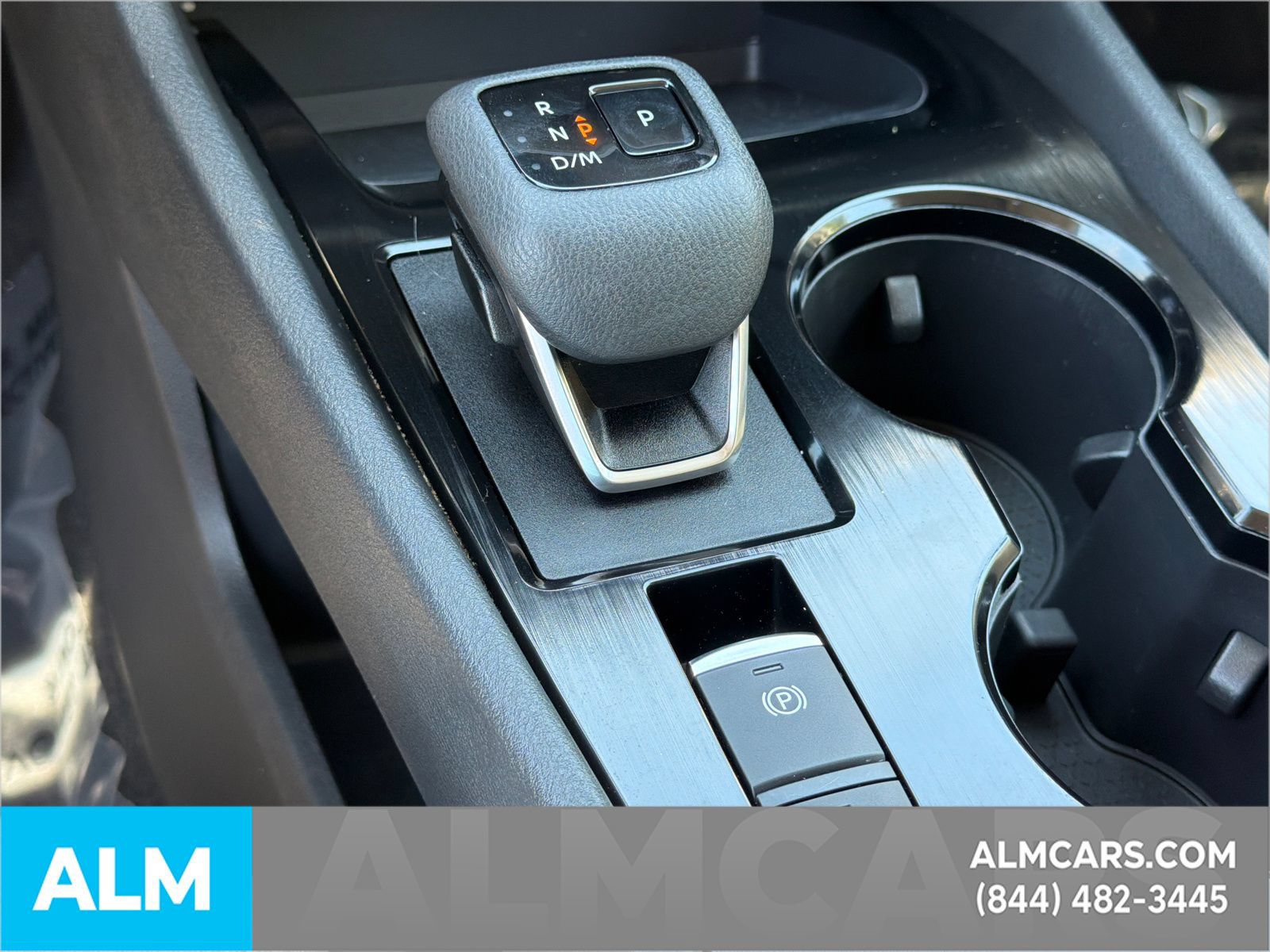 Used 2025 Nissan Rogue SV FWD image 36