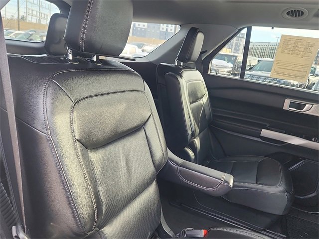 Certified 2023 Ford Explorer Limited w/ Limited Technology Package image 30