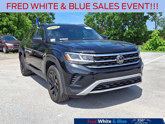 Used 2023 Volkswagen Atlas Cross Sport SE AWD/4WD image 2