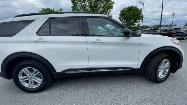 Certified 2023 Ford Explorer XLT w/ Equipment Group 202A AWD/4WD image 9