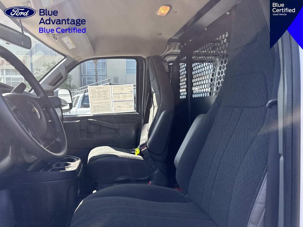 Used 2024 Chevrolet Express 2500 w/ Driver Convenience Package RWD image 20
