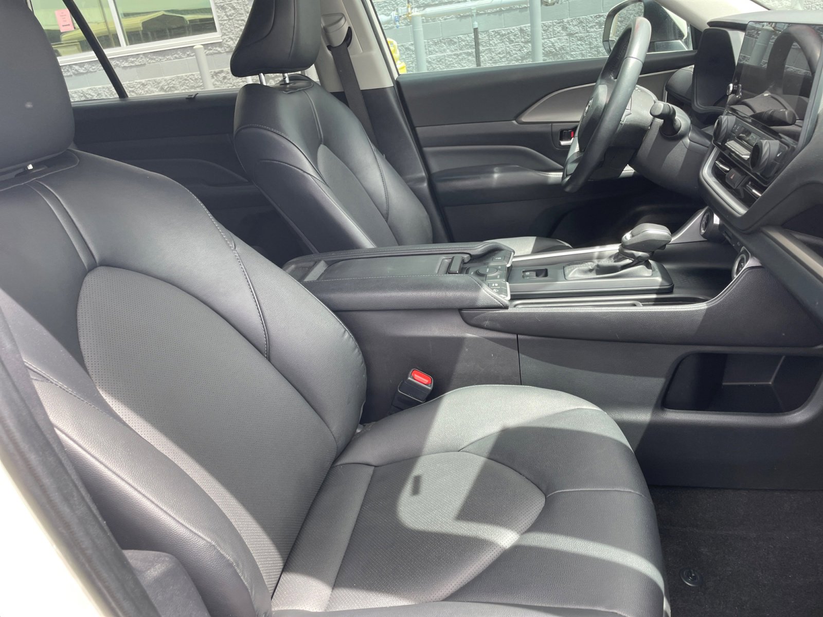 Used 2024 Toyota Grand Highlander AWD Hybrid image 29