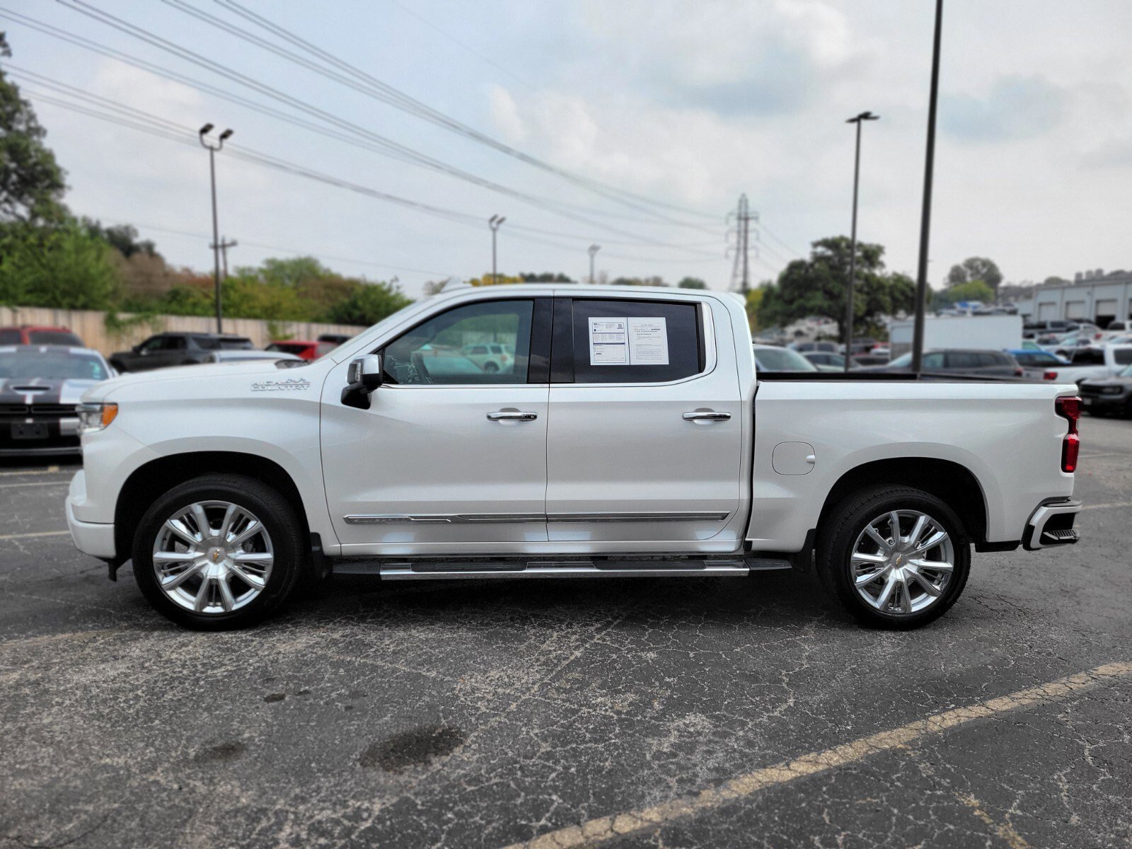 Used 2024 Chevrolet Silverado 1500 High Country w/ High Country Premium Package image 6