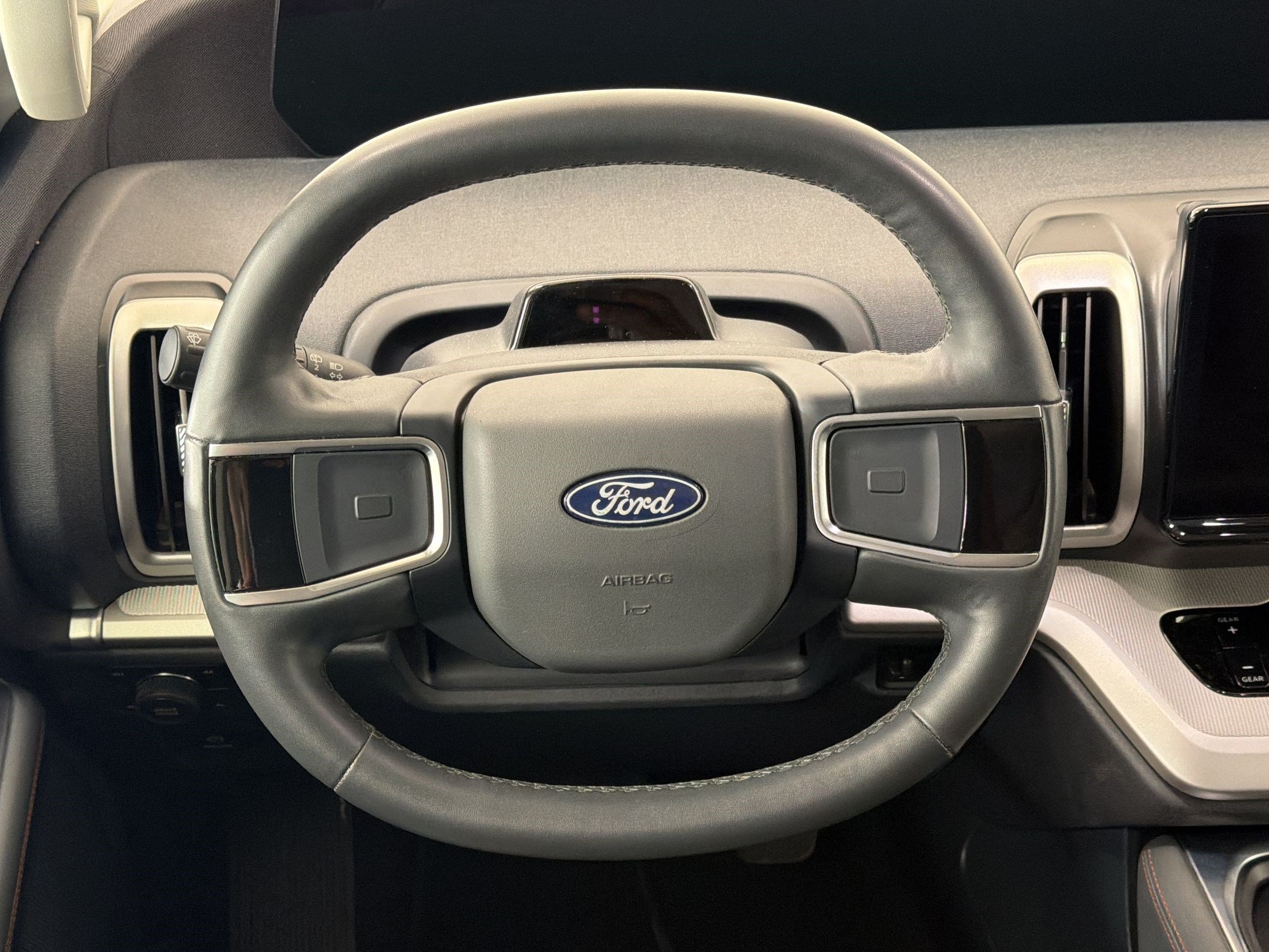 Certified 2025 Ford Expedition Max Active AWD/4WD image 11