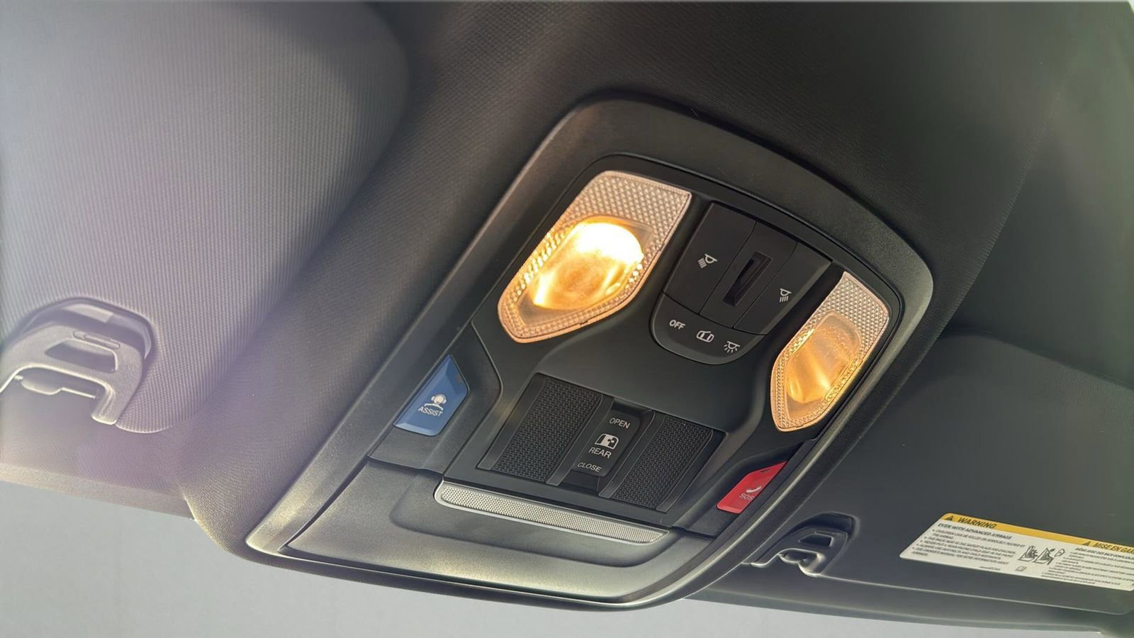 Used 2024 RAM 2500 Tradesman w/ Chrome Appearance Group image 22