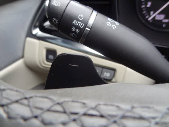 Used 2020 Cadillac XT6 Premium Luxury FWD image 30