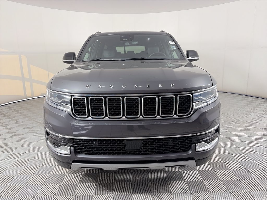 Used 2024 Jeep Wagoneer L Series II AWD/4WD image 2
