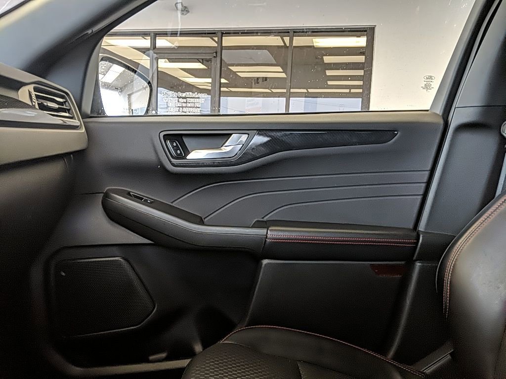 Certified 2024 Ford Escape ST-Line w/ Tech Pack #1 image 22