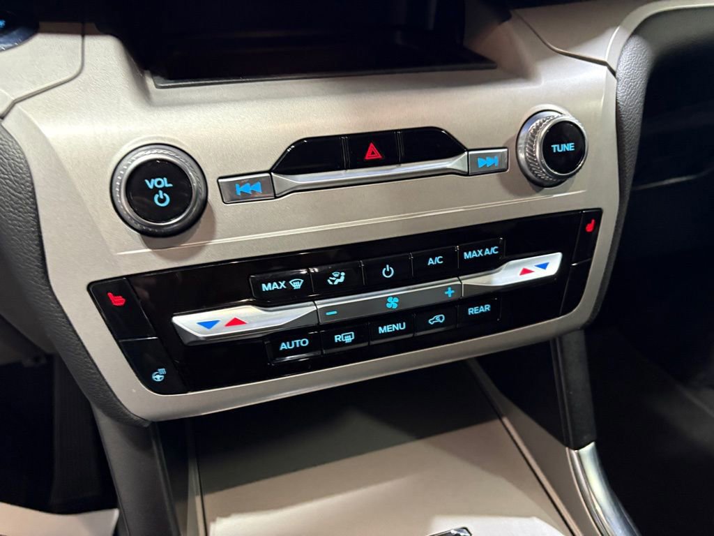 Certified 2023 Ford Explorer XLT w/ Equipment Group 202A image 17