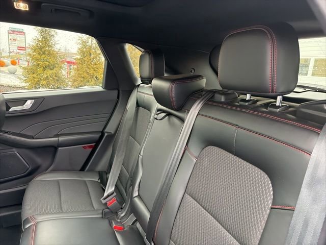 Certified 2023 Ford Escape ST-Line w/ Tech Pack #1 image 24