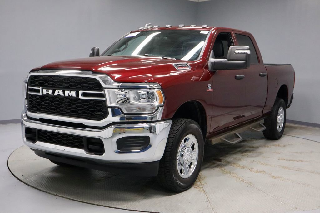 Used 2024 RAM 2500 Tradesman w/ Chrome Appearance Group AWD/4WD image 6