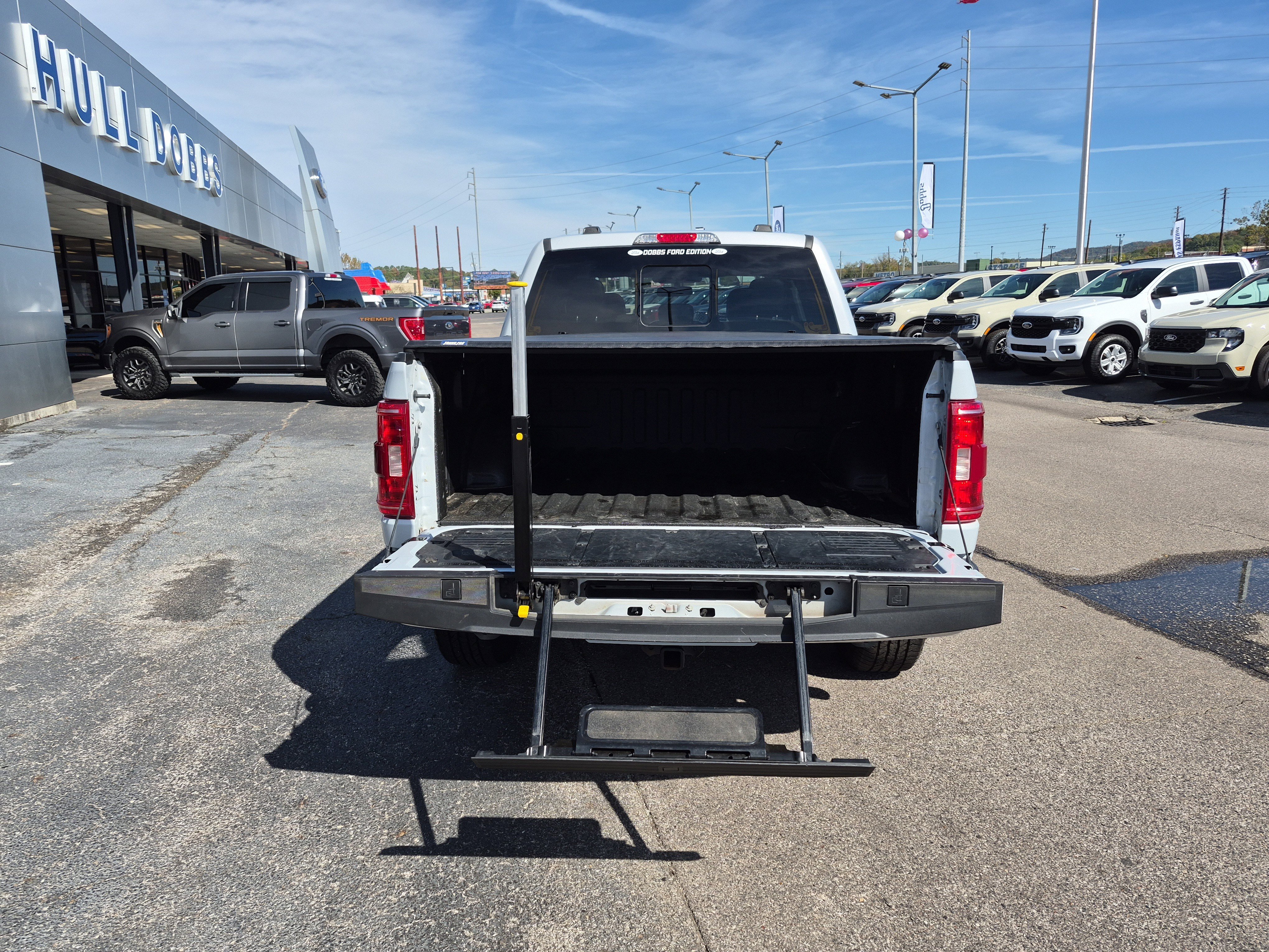 Certified 2022 Ford F150 XLT w/ Equipment Group 302A High image 8