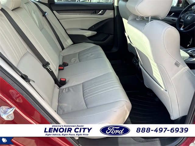 Used 2022 Honda Accord Touring image 16